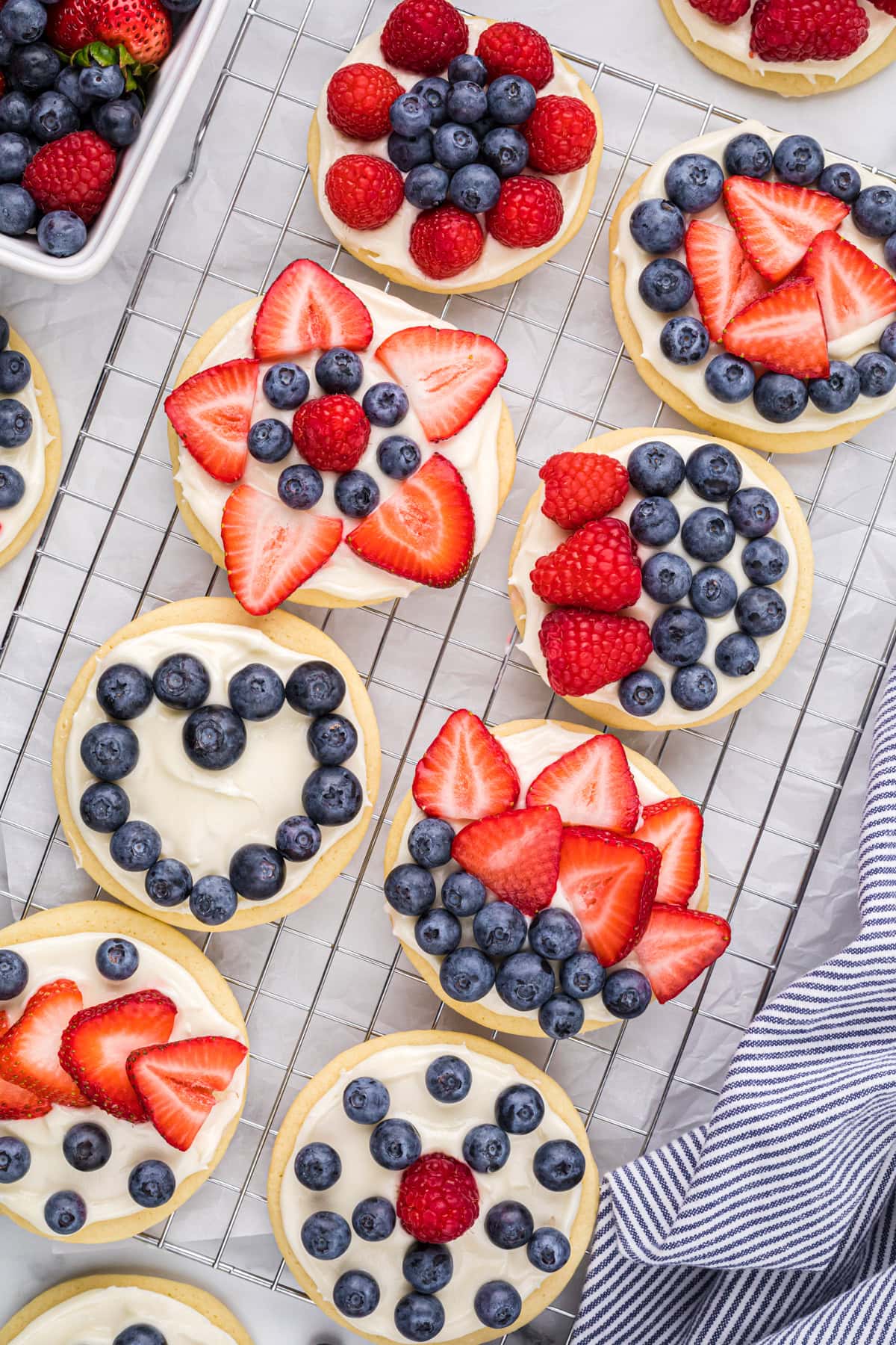 Fruit Pizza Cookies with Berries - Risa's Family Kitchen