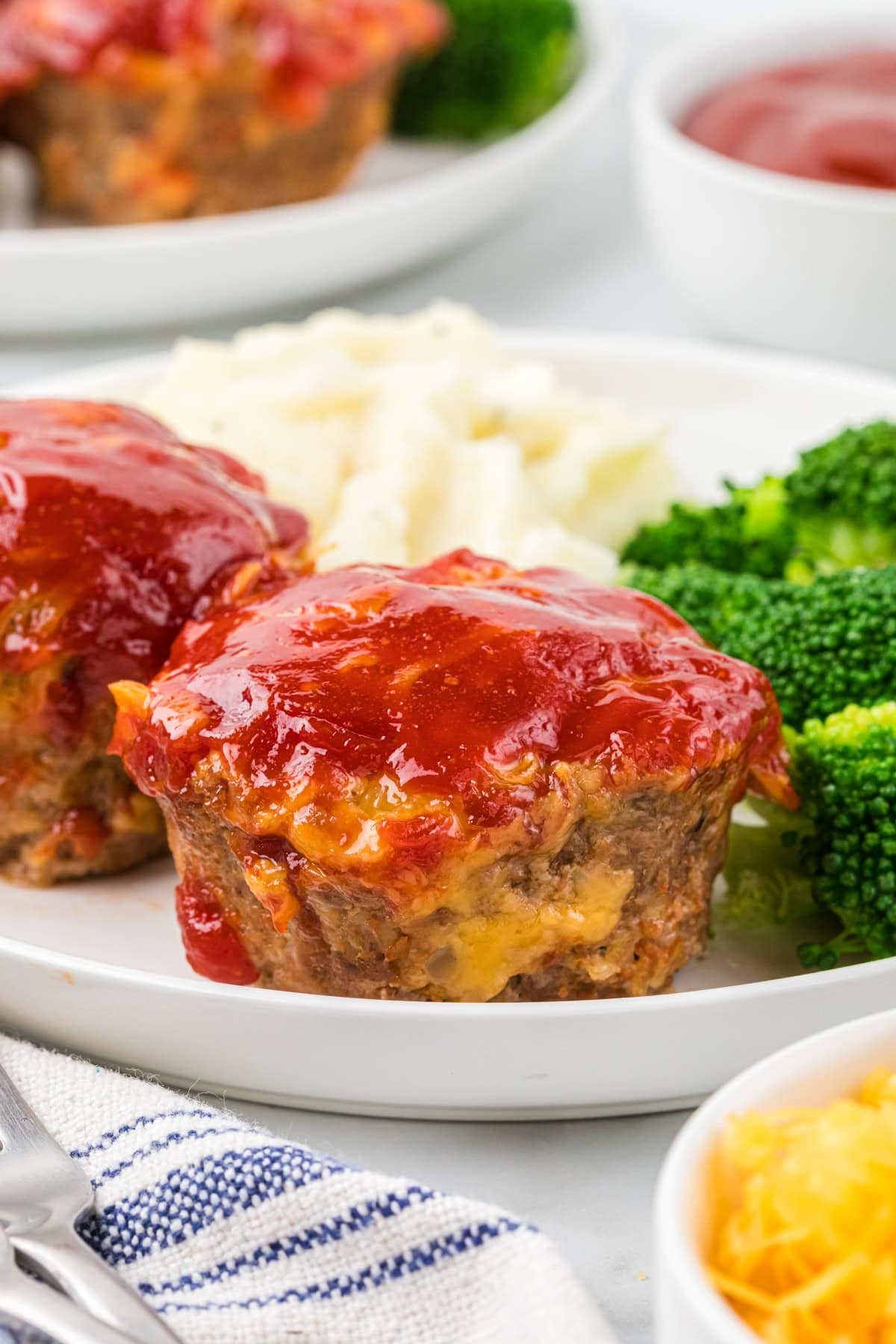 Cheesy Mini Meatloaf 
