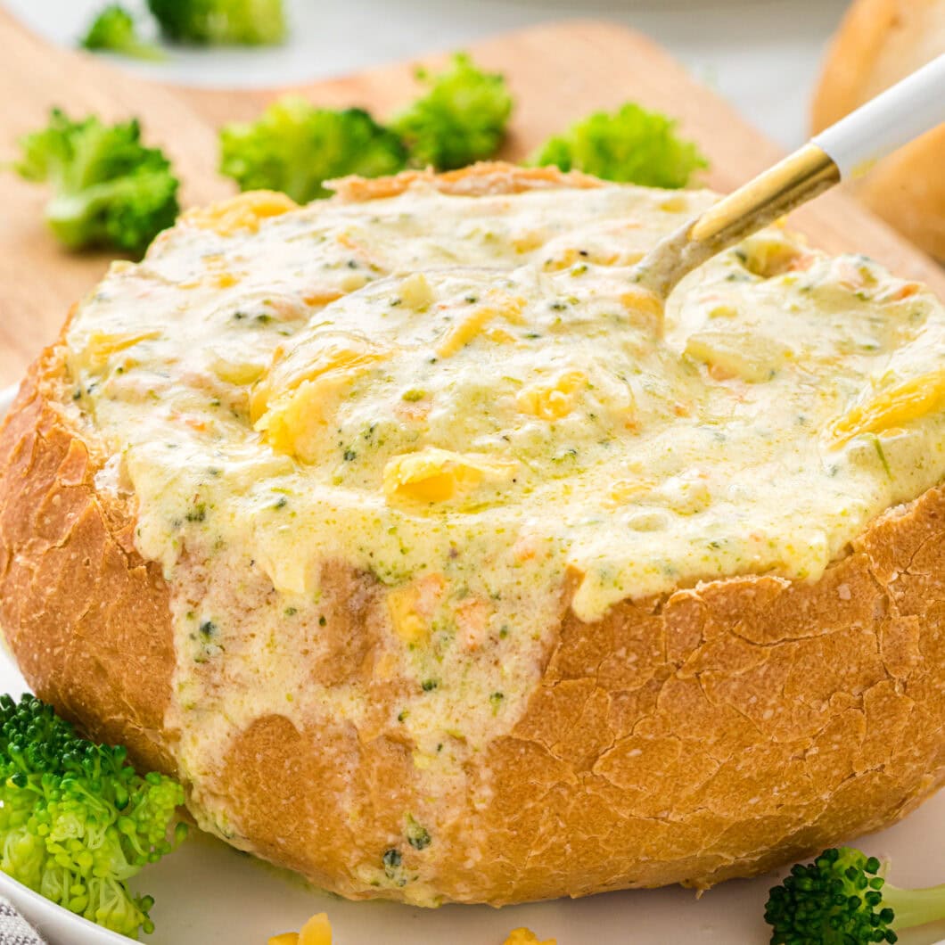 Creamy Broccoli and Cheddar Soup