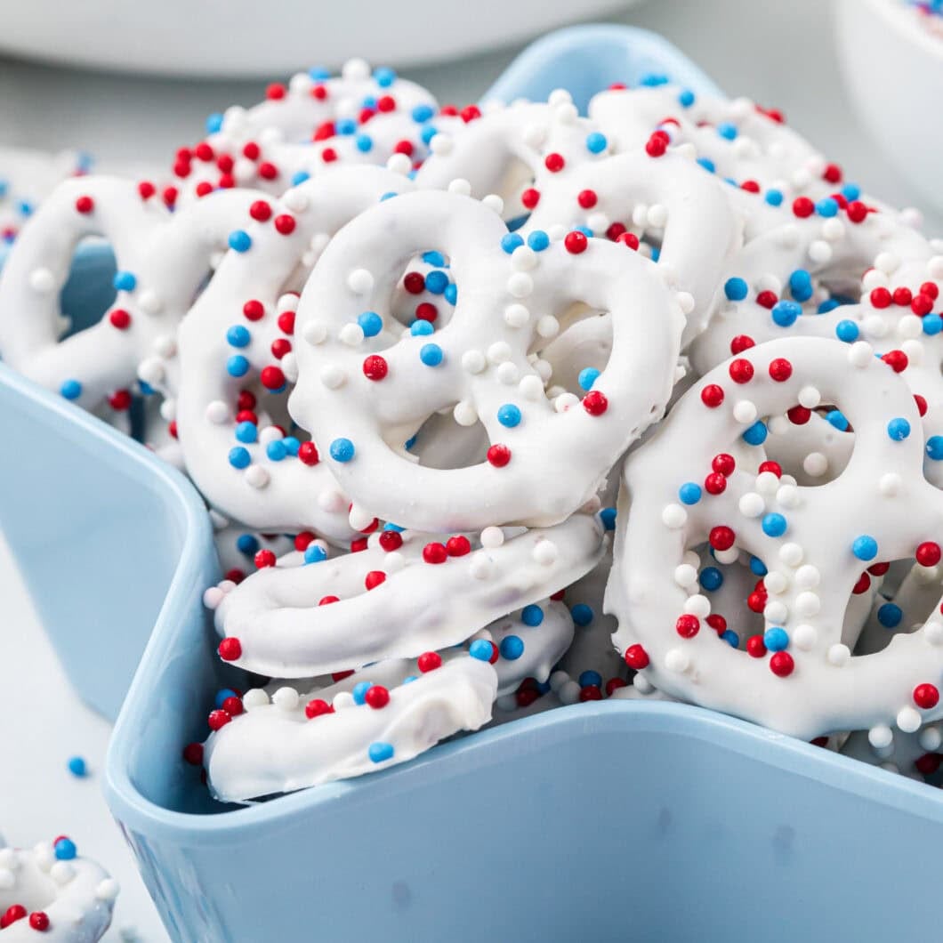 Mini Patriotic Pretzels