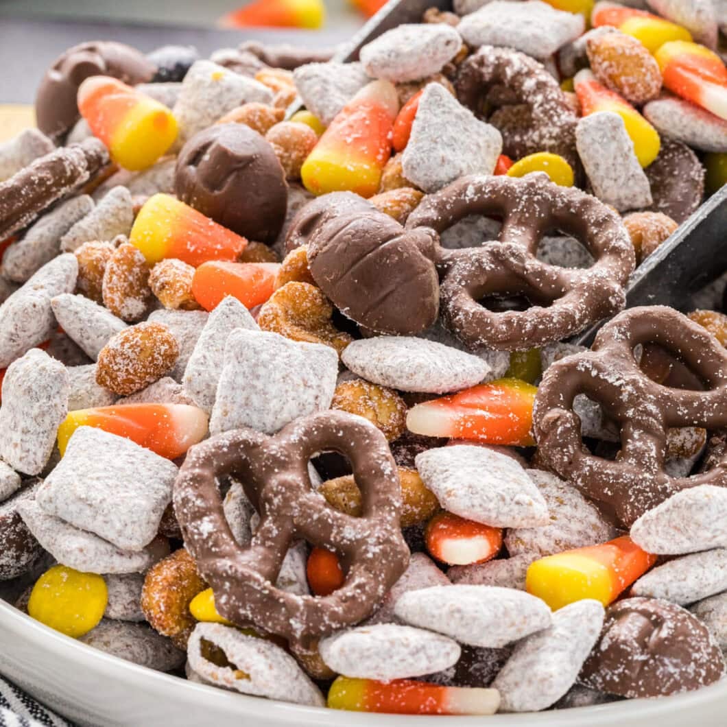 Halloween Snack Mix